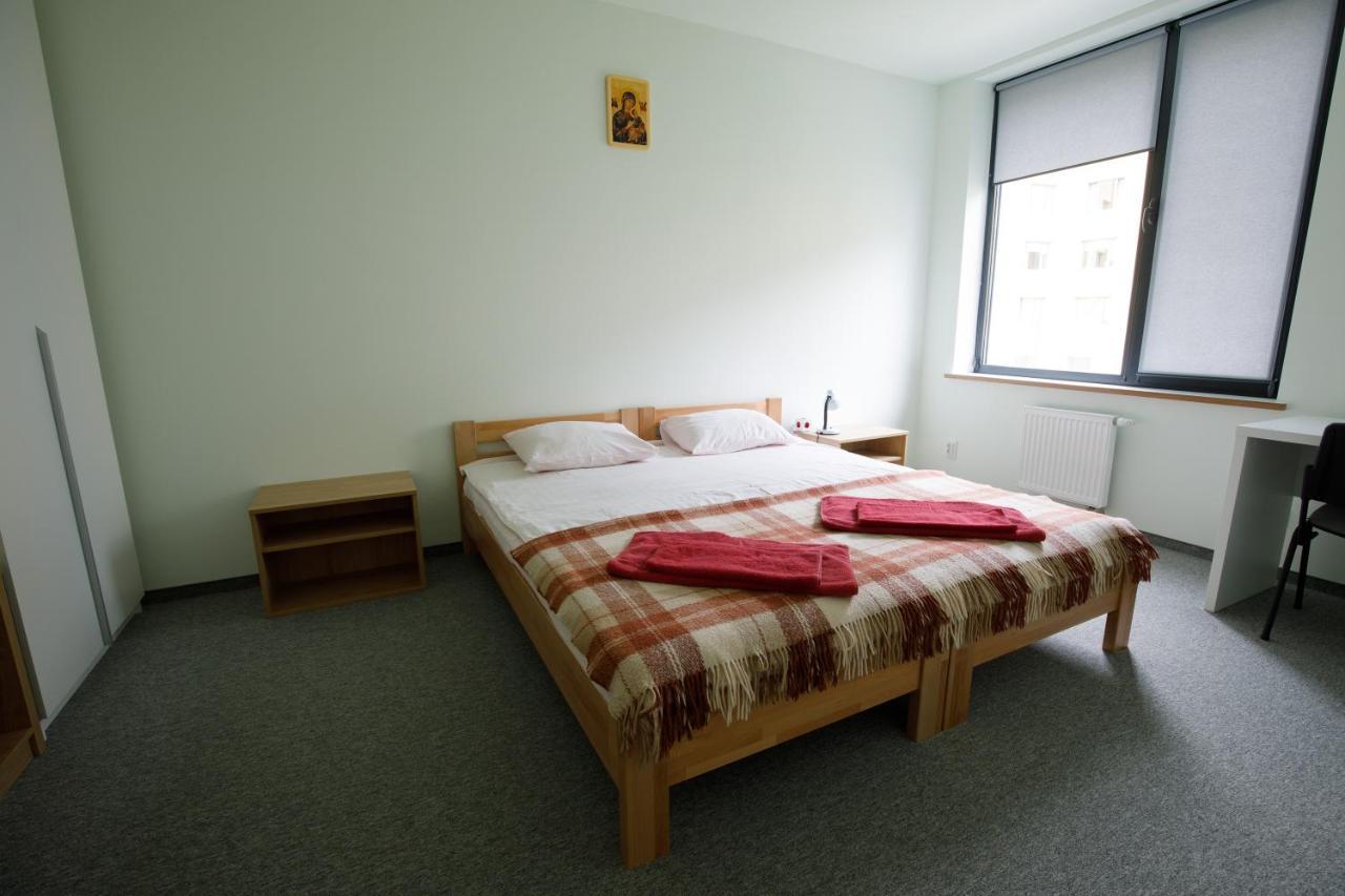 UCU INN - Кімнати для гостей Львов Экстерьер фото